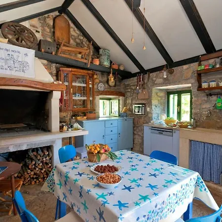 House Dulcic *